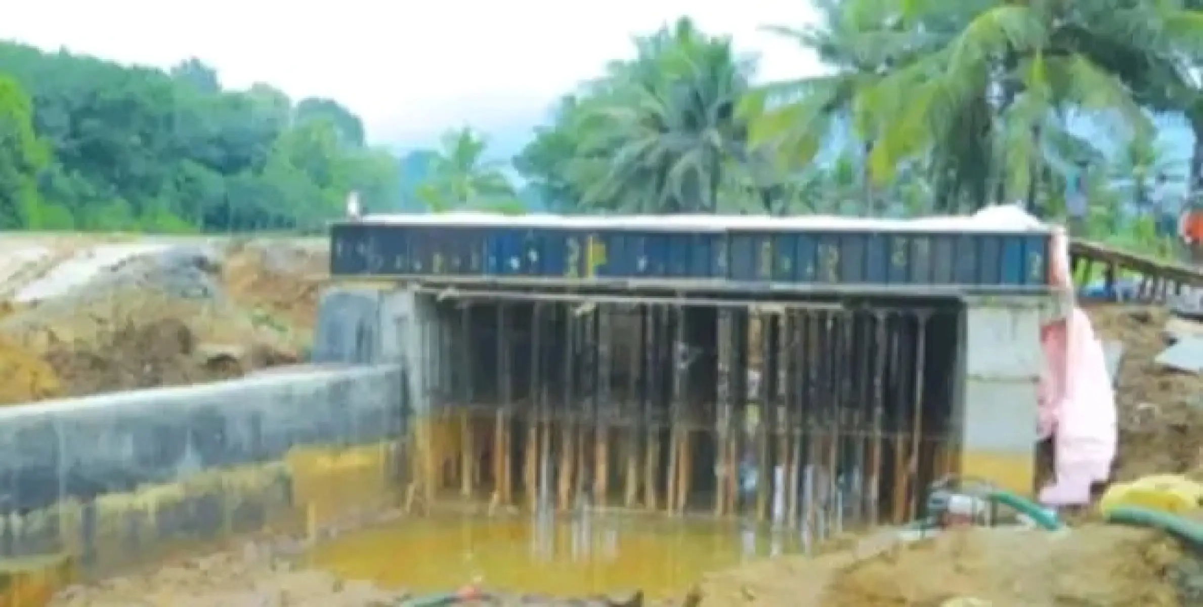 കോട്ടയം-എറണാകുളം ജില്ലകളെ തമ്മില്‍ ബന്ധിപ്പിക്കുന്ന കുമ്മത റോഡ് യാഥാര്‍ഥ്യത്തിലേക്ക്