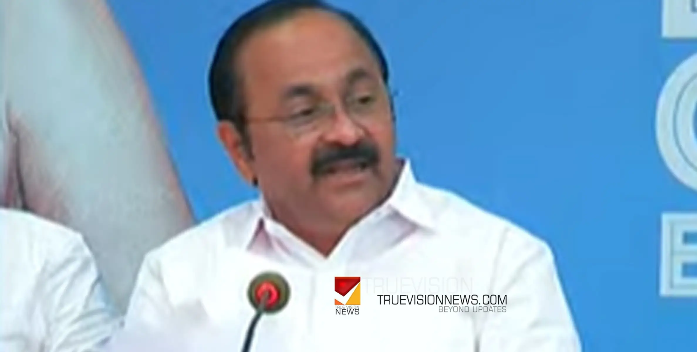 'ആരുമായും വഴക്കിടാൻ താനില്ല'; ജനാധിപത്യപരമായാണ് പുനഃസംഘടന നടത്തിയതെന്ന് വി.ഡി സതീശൻ 