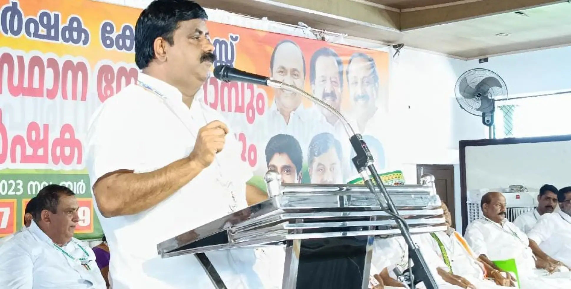 അഴിമതി മാമാങ്കം നടത്തുന്നവർ കർഷകരെ അവഗണിക്കുന്നു : അഡ്വ കെ പ്രവീൺ കുമാർ