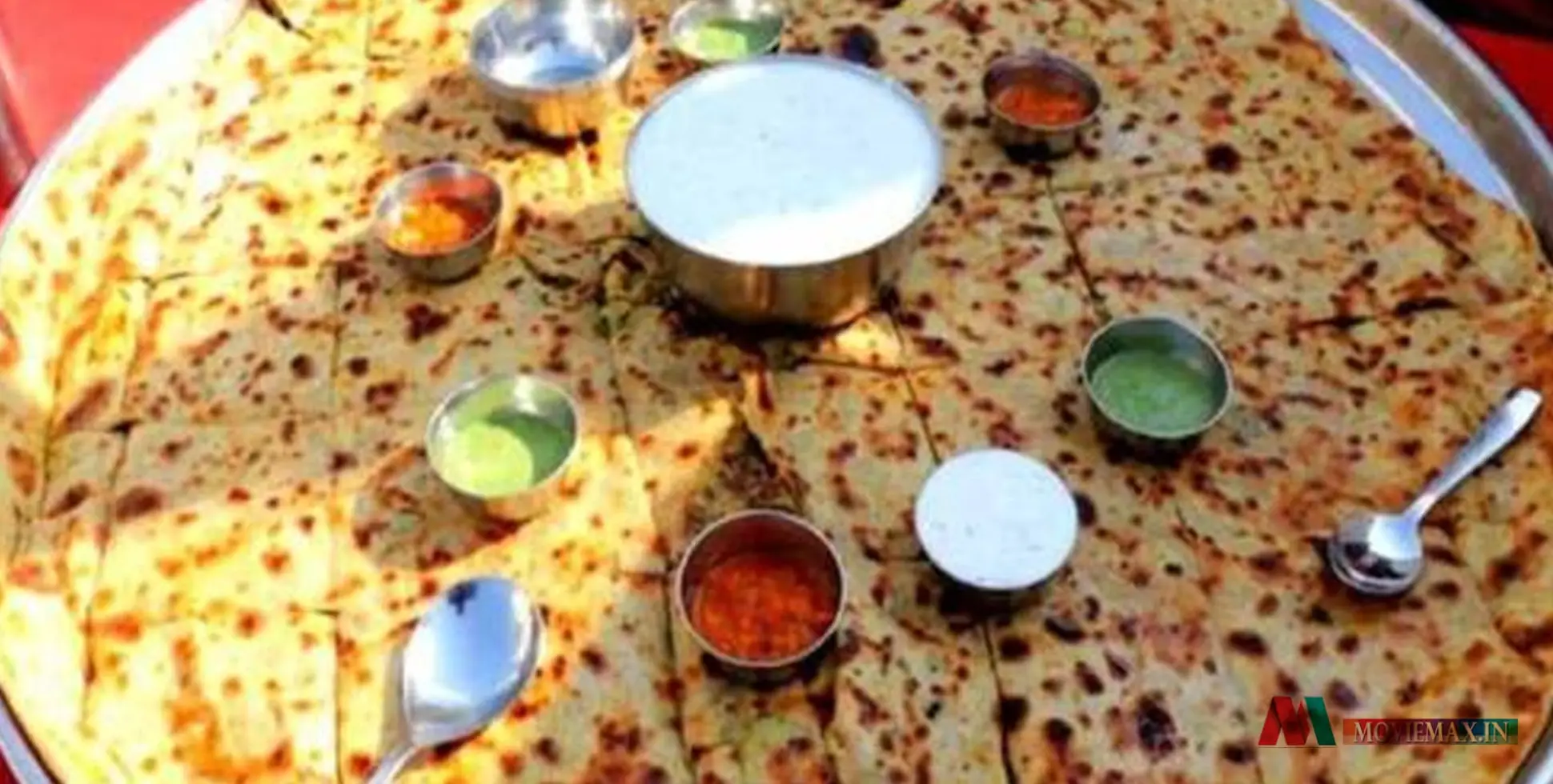 #BaahubaliParatha | അമ്പോ ബാഹുബലി പറാത്ത! രണ്ടെണ്ണം ഒരു മണിക്കൂറിനുള്ളിൽ തിന്നുതീർക്കുന്നവർക്ക് സമ്മാനം; എന്താണെന്ന് അറിയാമോ?